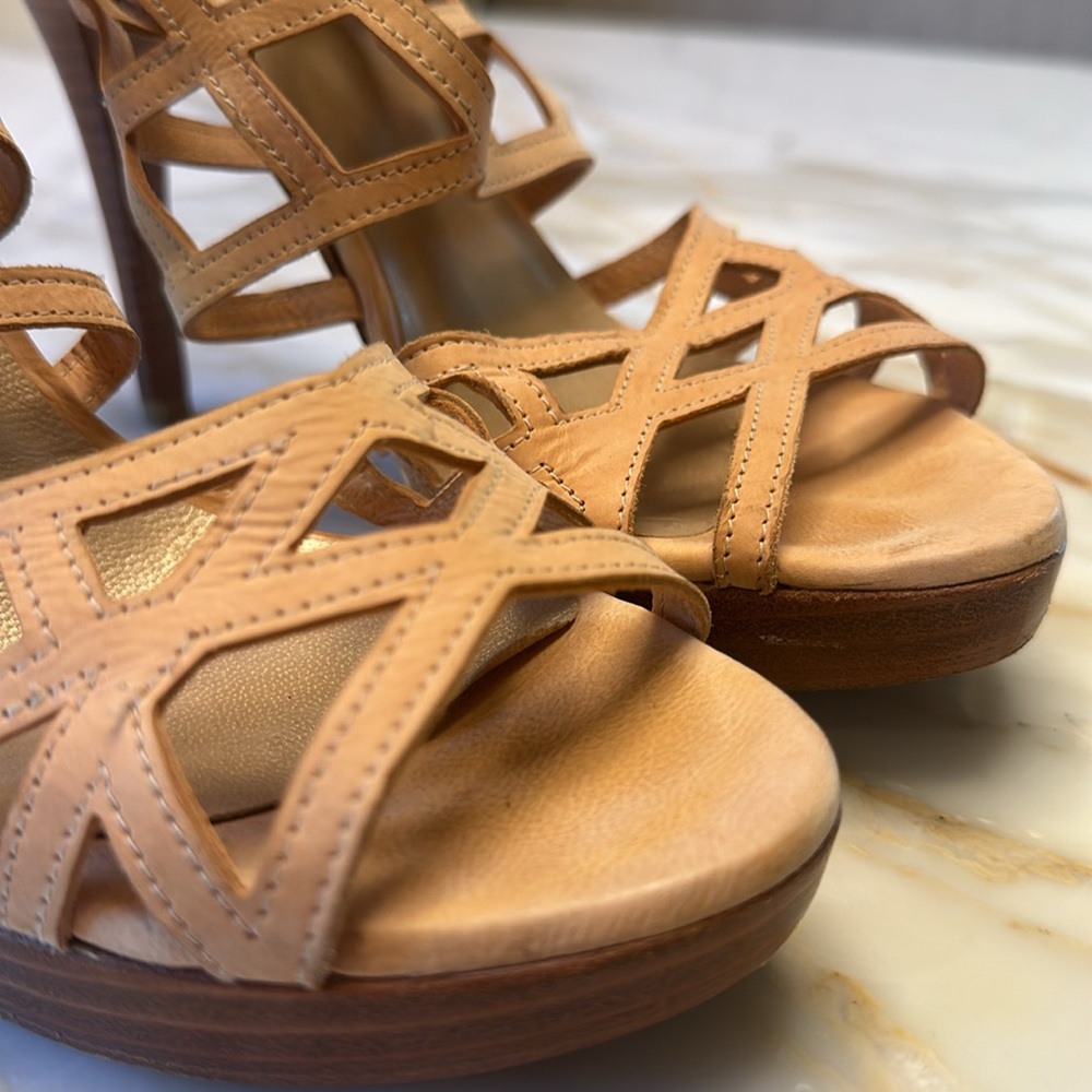 Stuart Weitzman Leather Cage Heels - Picture 6 of 12